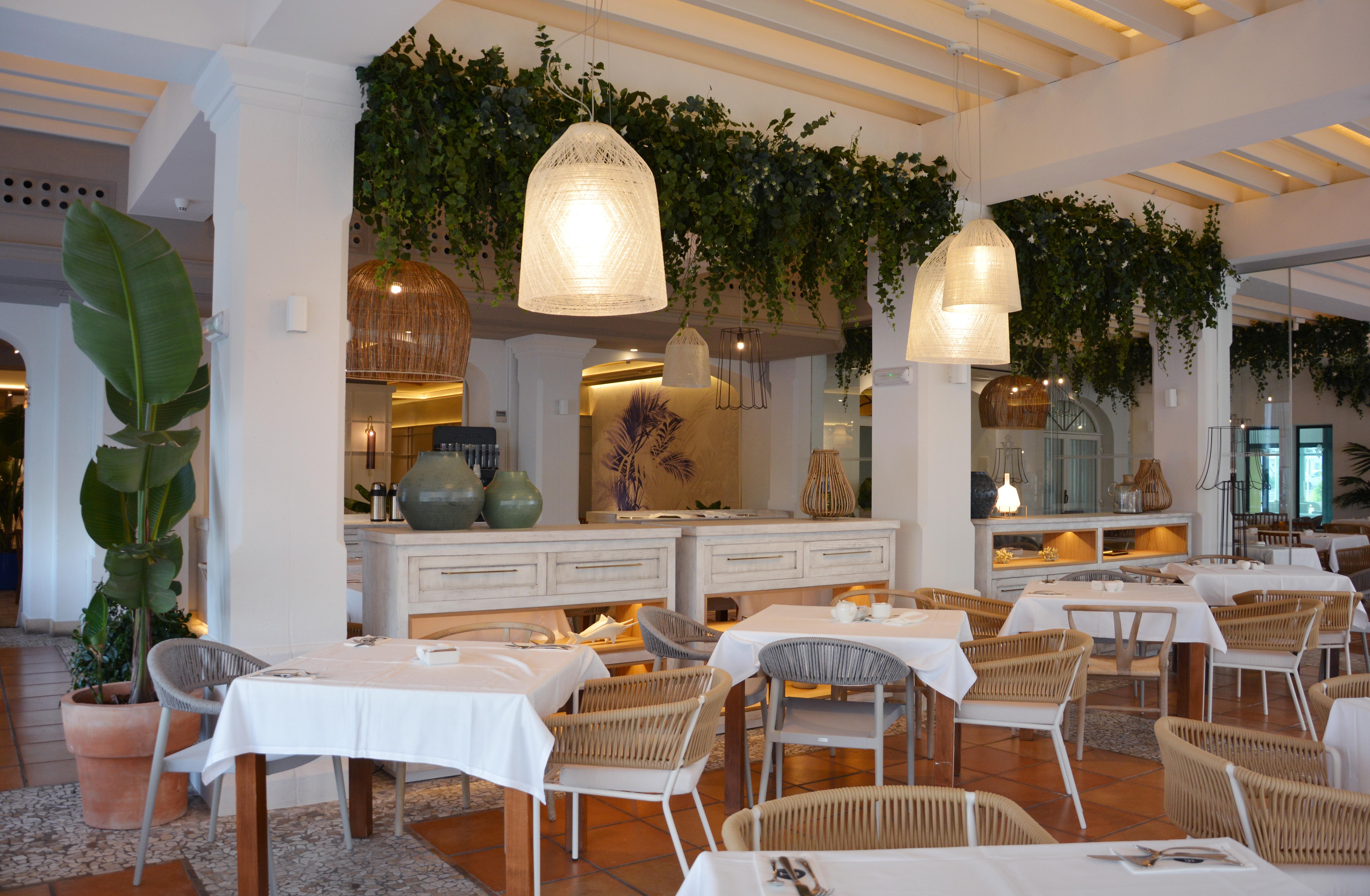 Sh加迪亚别墅酒店 阿尔啼 外观 照片 Restaurant interior