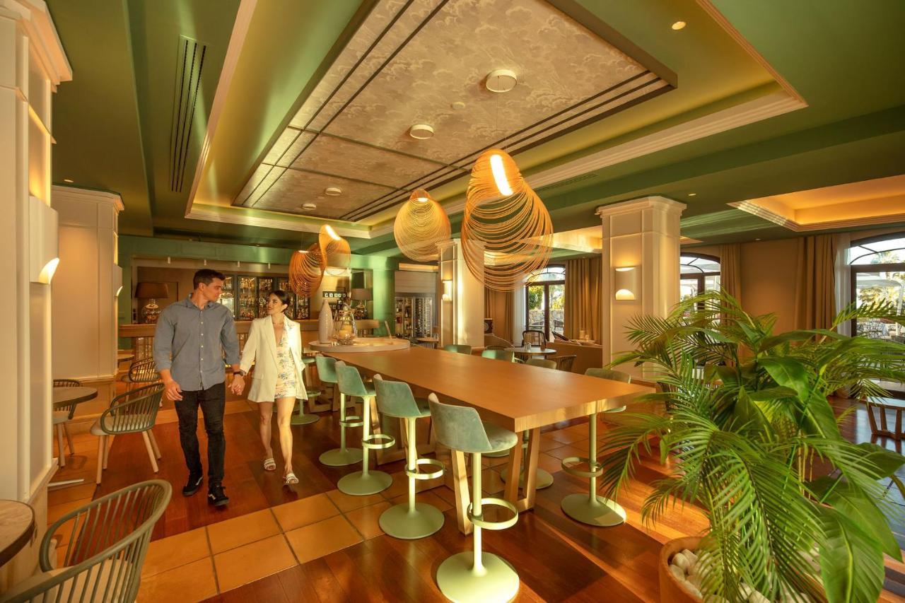 Sh加迪亚别墅酒店 阿尔啼 外观 照片 The lobby bar at the Royal Garden Hotel