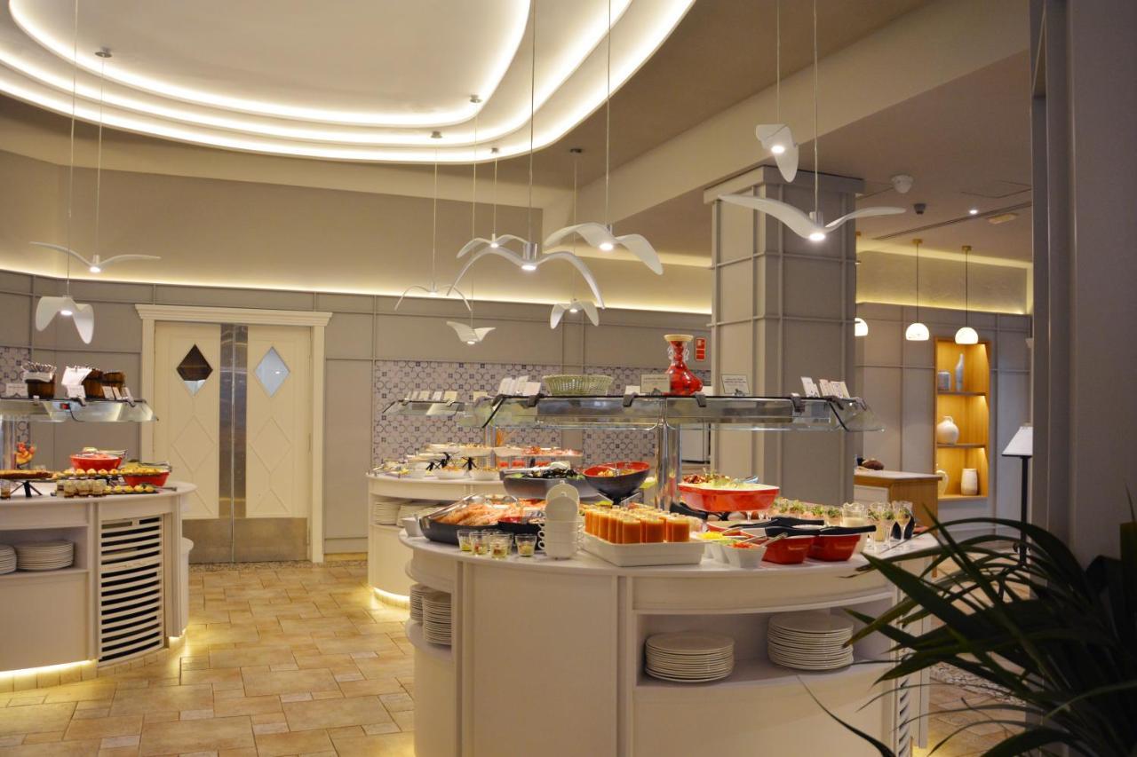 Sh加迪亚别墅酒店 阿尔啼 外观 照片 The buffet at the hotel